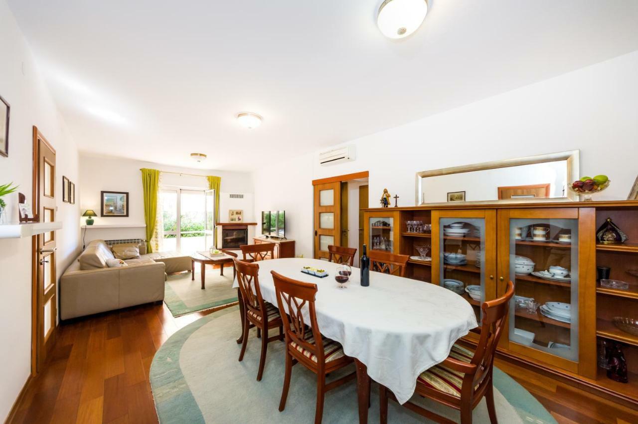 Mihael Apartman Zára Kültér fotó