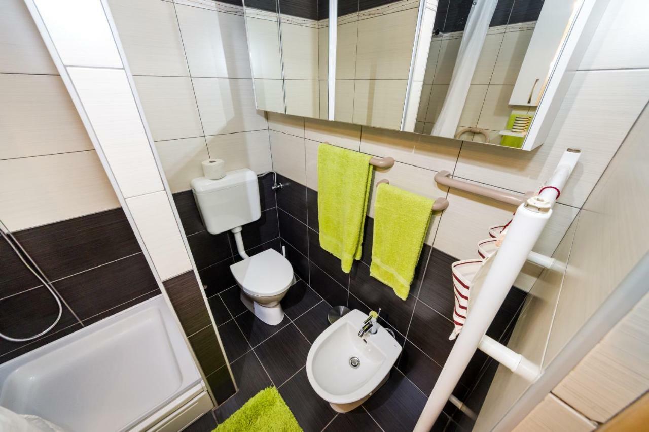 Mihael Apartman Zára Kültér fotó
